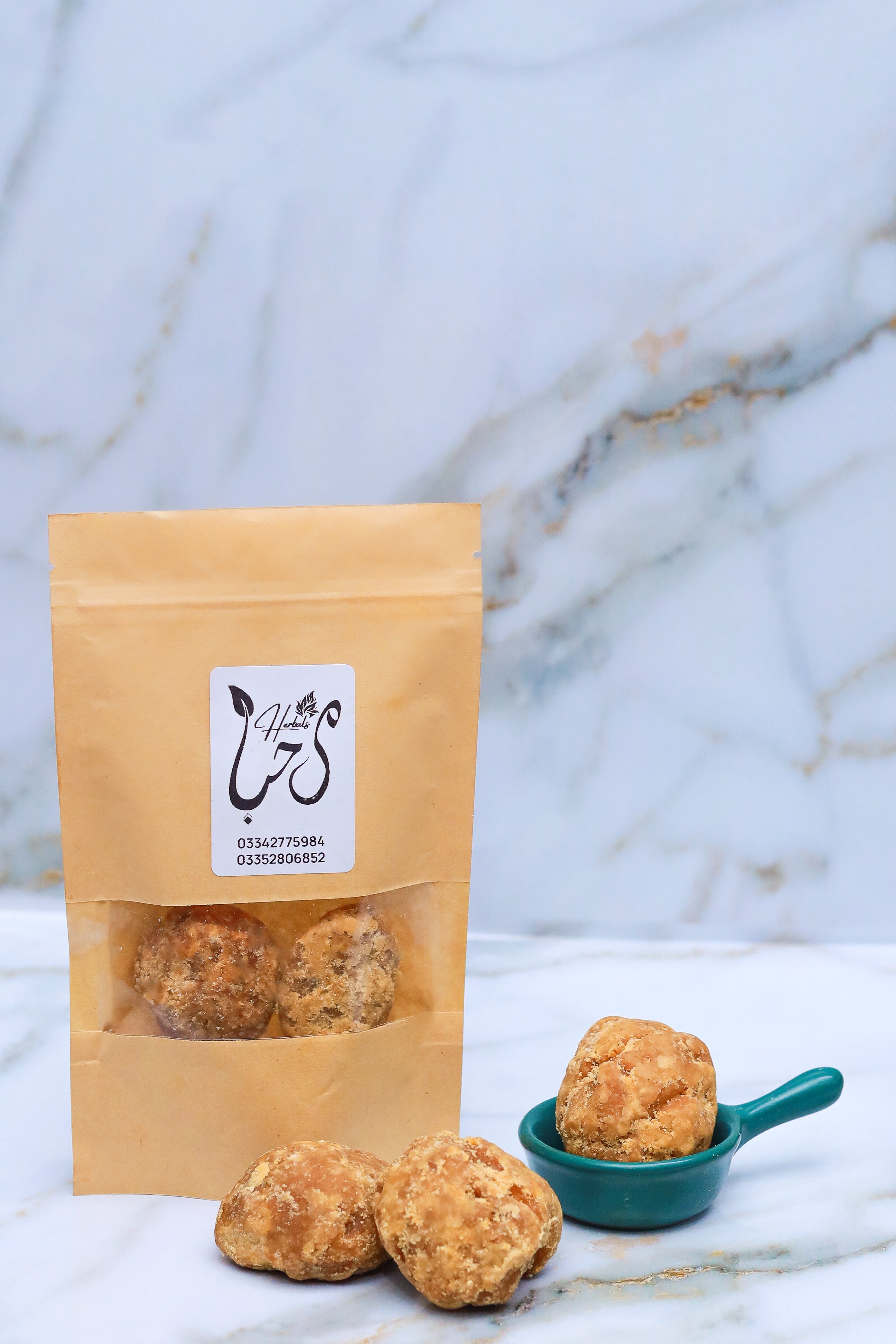 Brown Gurr (Natural Jaggery)